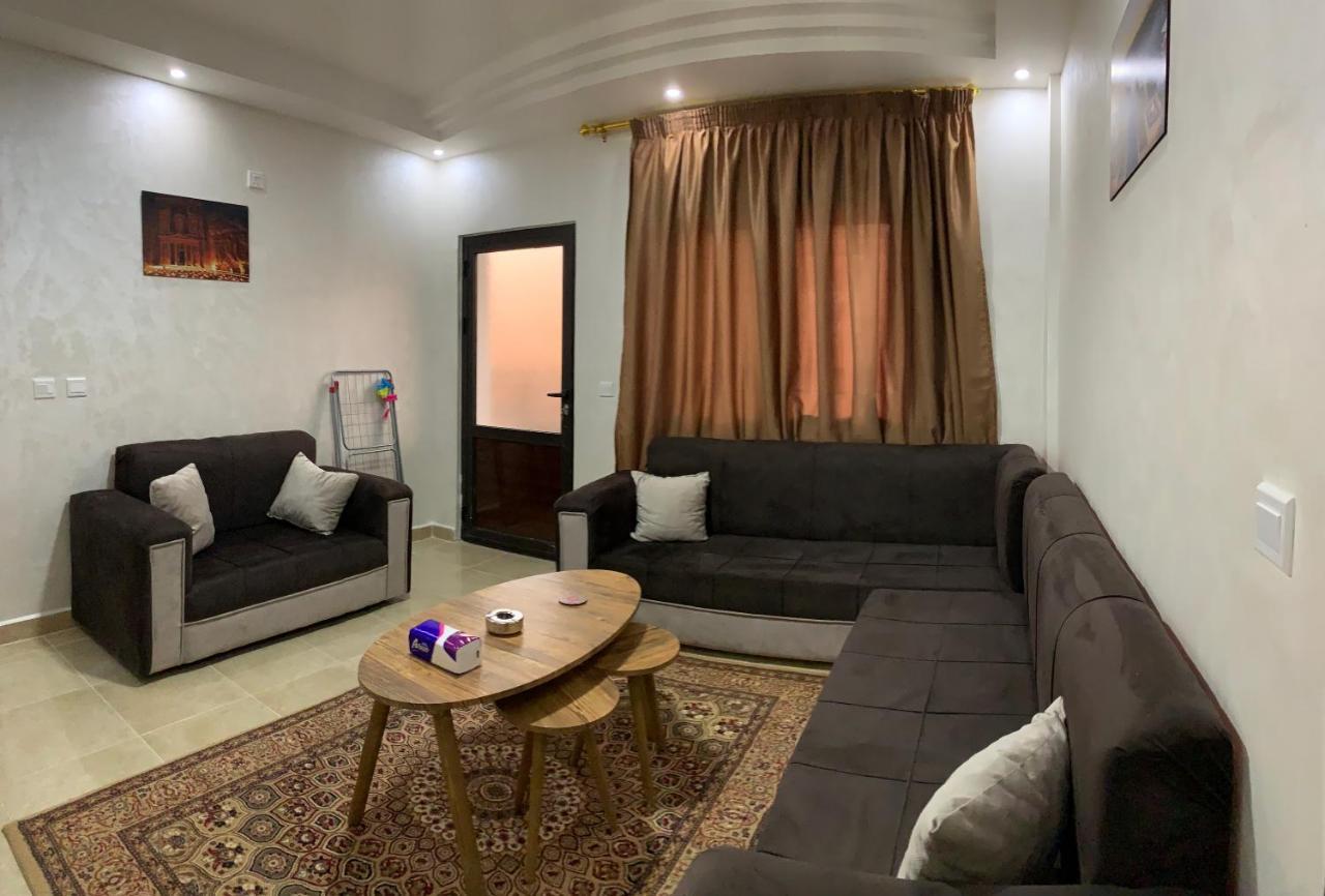 Amro Petra Apartment Wadi Musa Bagian luar foto